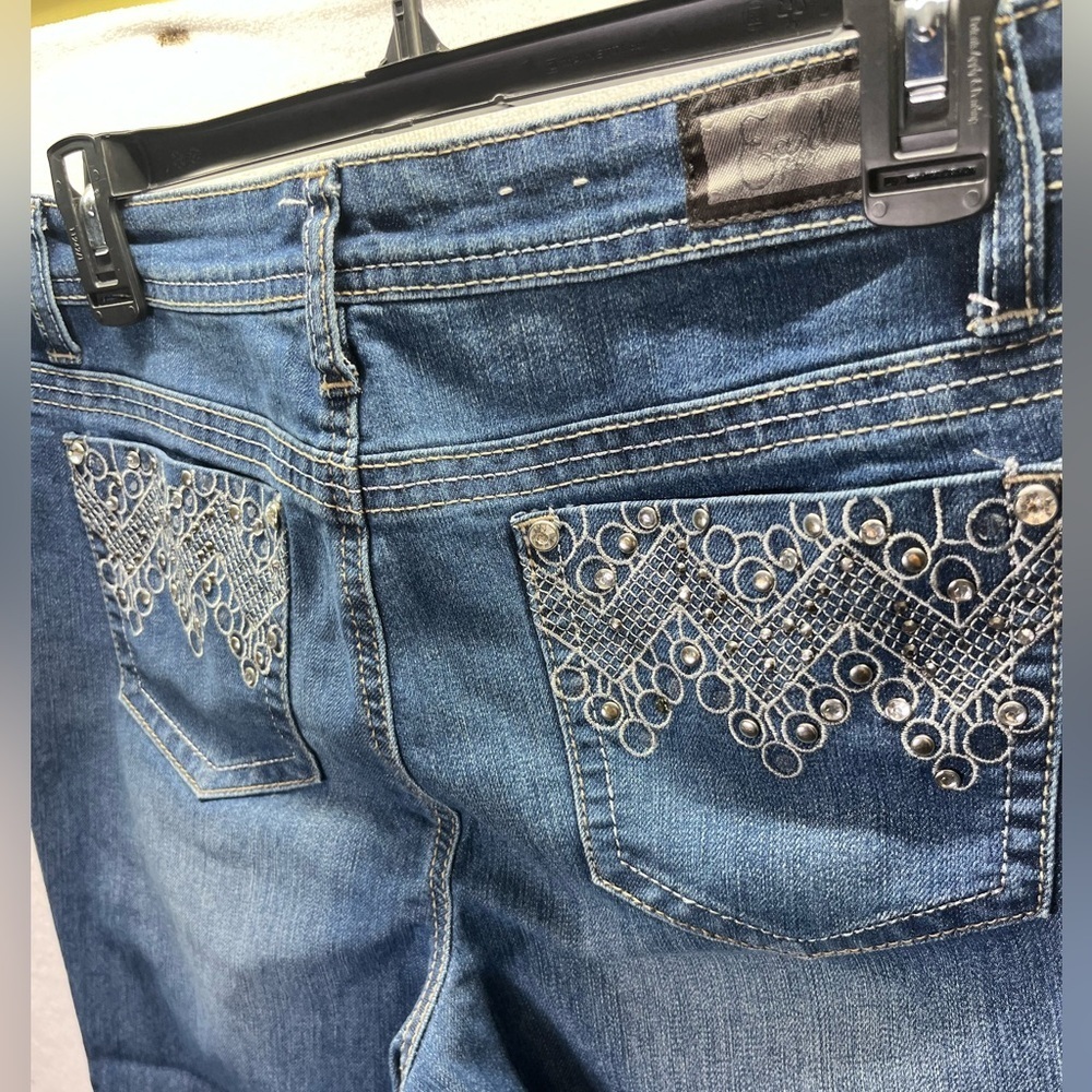 Earl Jeans Embroidered Capri‎ Pants Womens 10 Blue Denim Stretch Comfy 2559